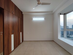 Room in 2 BHK Apartment at Bhartiya City, Thanisandra Main Road – for Rent