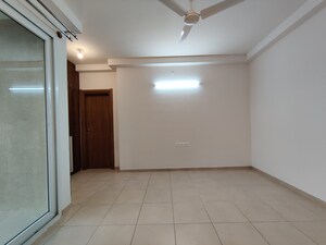 Room in 2 BHK Apartment at Bhartiya City, Thanisandra Main Road – for Rent