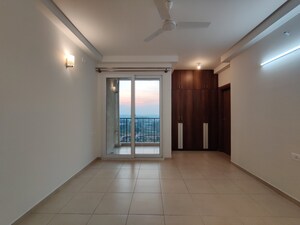 Room in 2 BHK Apartment at Bhartiya City, Thanisandra Main Road – for Rent