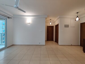 Room in 2 BHK Apartment at Bhartiya City, Thanisandra Main Road – for Rent