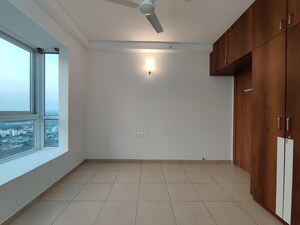 Room in 2 BHK Apartment at Bhartiya City, Thanisandra Main Road – for Rent