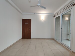 Room in 2 BHK Apartment at Bhartiya City, Thanisandra Main Road – for Rent