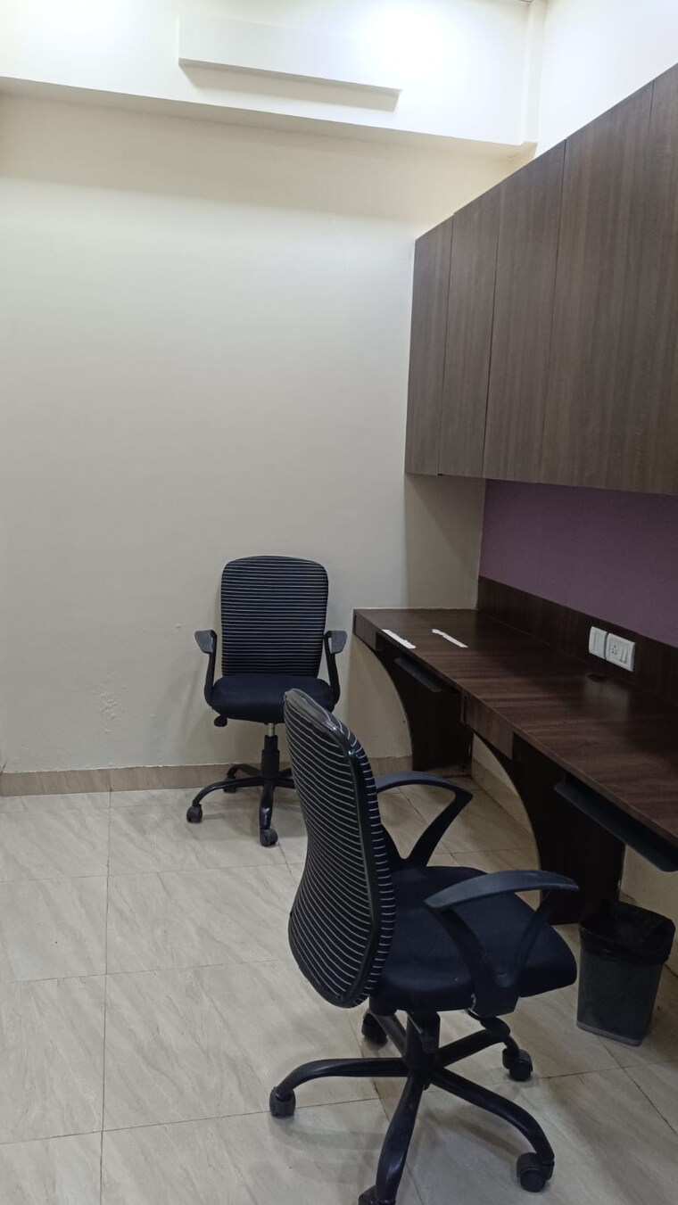 Team Area, laxmi-business-park Commercial Office Space 880 Sq.Ft. In Oshiwara Mumbai 10230012