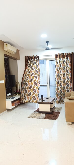 2 BHK Apartment For Rent in Lodha Fiorenza, Goregaon East