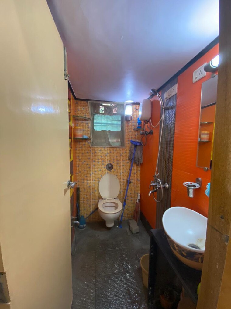 Bathroom, magic-square 2 Bedroom 604 Sq.Ft. Apartment In Malad East Mumbai 10231281