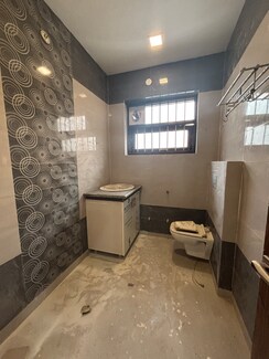 2 BHK + Pooja Room Builder Floor For Rent in Sector 37