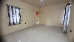 Room in 3.5 BHK Apartment at Landmark Garden, Kalyani Nagar – for Sale