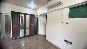 Room in 3.5 BHK Apartment at Landmark Garden, Kalyani Nagar – for Sale