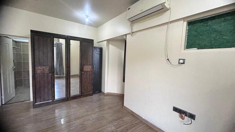 Room, landmark-garden 3.5 Bedroom 2450 Sq.Ft. Apartment In Kalyani Nagar Pune 10231311