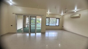 Room in 3.5 BHK Apartment at Landmark Garden, Kalyani Nagar – for Sale