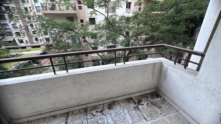 Balcony, landmark-garden 3.5 Bedroom 2450 Sq.Ft. Apartment In Kalyani Nagar Pune 10231311
