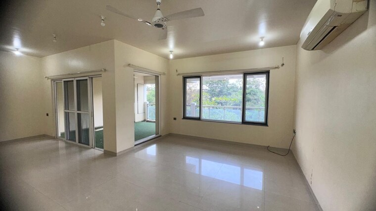 Room, landmark-garden 3.5 Bedroom 2450 Sq.Ft. Apartment In Kalyani Nagar Pune 10231311
