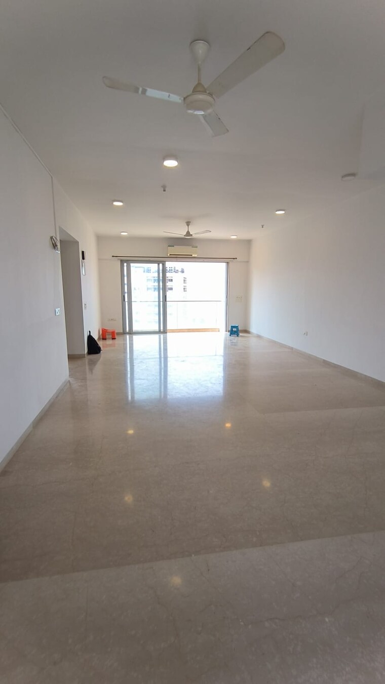 Room, suraj-tranquil-bay-1 3 Bedroom 1500 Sq.Ft. Apartment In Prabhadevi Mumbai 10231348