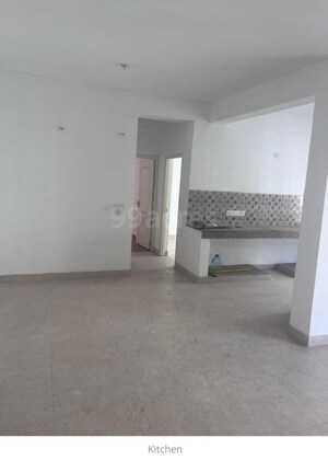 Room in 3.5 BHK Apartment at Pareena Express Heights, Sector 99 – for Rent