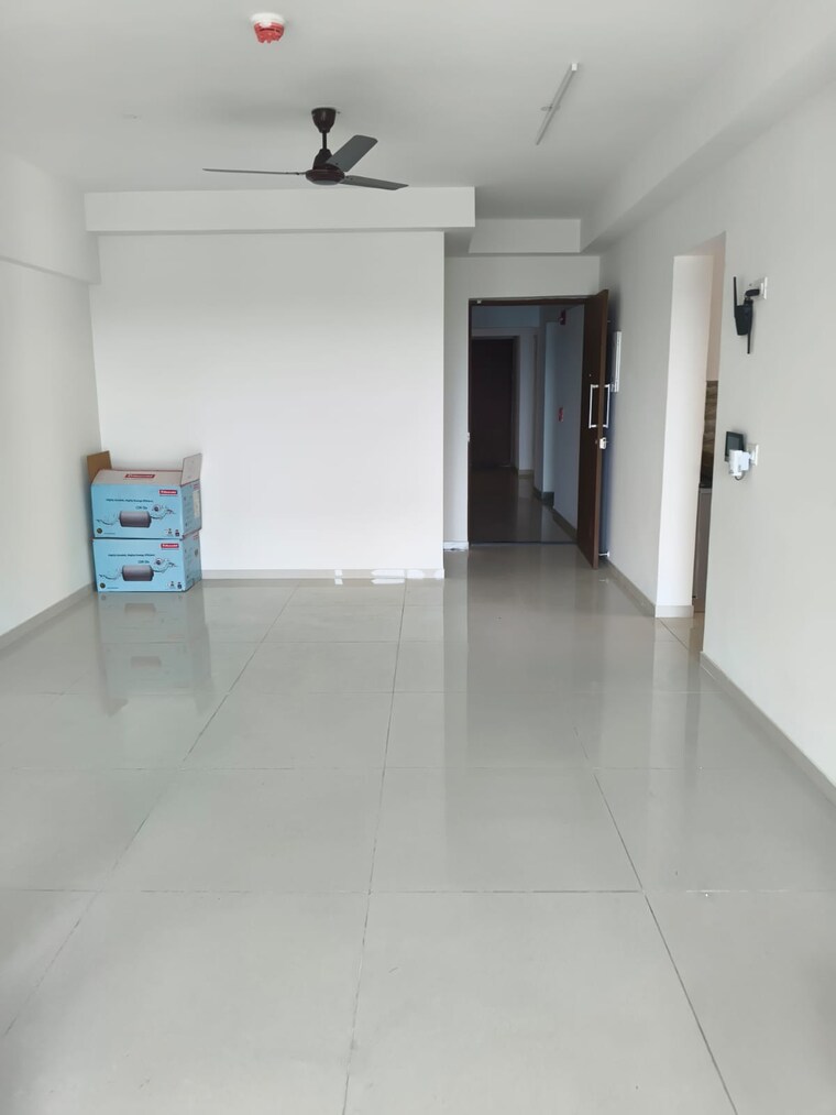 Living Room, pareena-express-heights 3.5 Bedroom 2000 Sq.Ft. Apartment In Sector 99 Gurgaon 10232207
