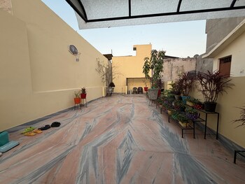 3 BHK Builder Floor for Sale in Vaishali Sector 6, Ghaziabad
