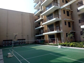 Signature Global City 81