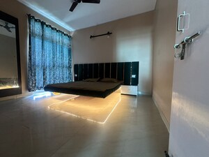 Bedroom in 3.5 BHK Apartment at Ansal Celebrity Meadows, Sushant Golf City – for Rent
