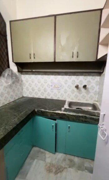 1 RK Builder Floor for Rent in West Patel Nagar, Delhi