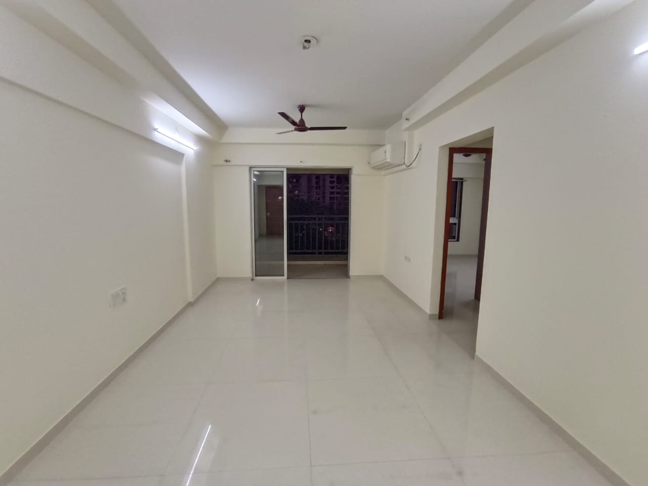2 BHK 940 Sq.Ft. Apartment in MM Spectra