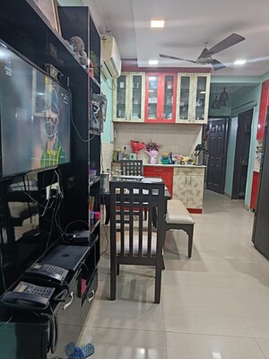 Gym in 3.5 BHK Apartment at Paramount Floraville, Sector 137 – for Rent