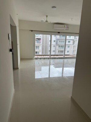 Room in 3 BHK Apartment at L&T Raintree Boulevard, Hebbal – for Rent