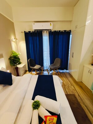 Team Area in 1 BHK Apartment at Paramount Golfforeste, Zeta I Greater Noida – for Rent