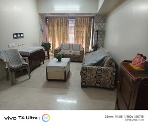 3 BHK Apartment For Rent in Goghari Mansion CHS, Santacruz West
