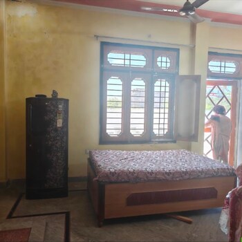 1 BHK Builder Floor for Rent in Gomti Nagar, Lucknow
