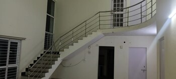 4 BHK Flat for Sale in Gomti Nagar, Lucknow