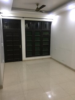 3 BHK + Servant Room Apartment For Sale in Lord Mahavira Apartment