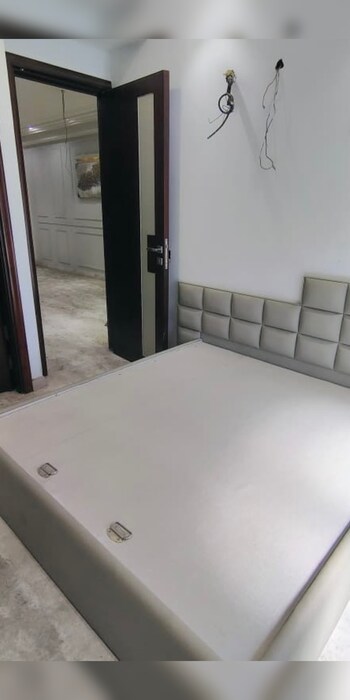 3 BHK Builder Floor for Sale in Rohini Sector 16, Delhi