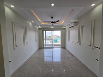 3 BHK Builder Floor for Sale in Sector 9a, Gurgaon