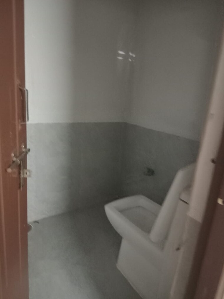 Bathroom, alkapuri 3 Bedroom 1957 Sq.Ft. Builder Floor In Alkapuri Hyderabad 10260654