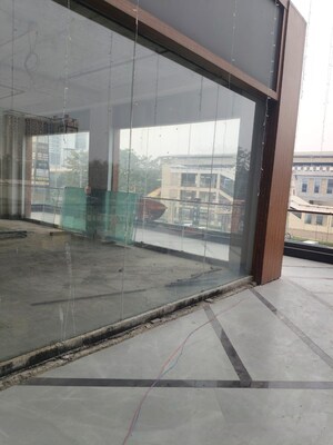 Room in  Shop at Sun Twilight, Sector 27 Yamuna Expressway – for Sale