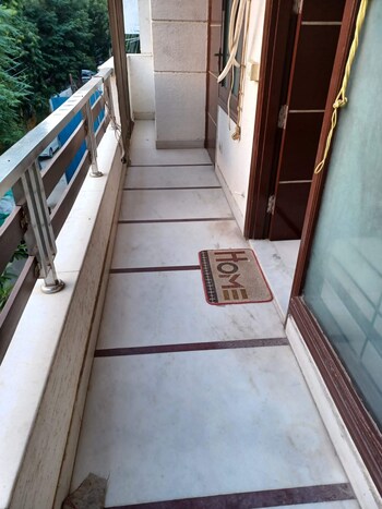 1 RK Builder Floor for Rent in Chittaranjan Park, Delhi