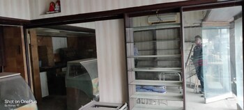 Shop for Rent in Hazra Road, Kolkata
