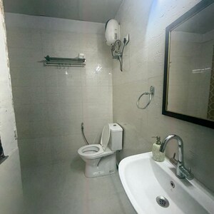Bathroom in 3 BHK Apartment at Luxury Villa, Vijay Vihar – for Rent
