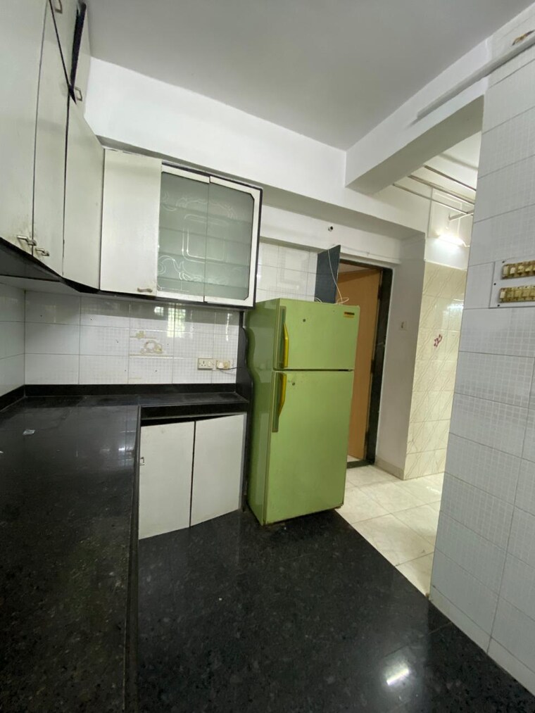 Kitchen, accurate-neelkamal 1 RK 300 Sq.Ft. Apartment In Vile Parle East Mumbai 10266261