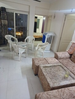 2 BHK Apartment For Rent in Maxblis White House