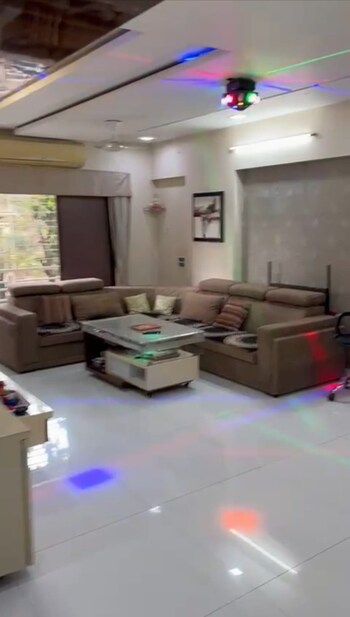 3 BHK Flat for Sale in Borivali West, Mumbai