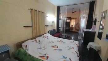 1 BHK Builder Floor for Rent in Gomti Nagar, Lucknow