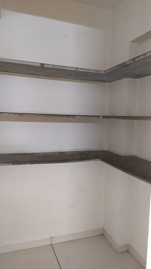 Furnished Amenities in 3 BHK Apartment at Navrangpura – for Rent