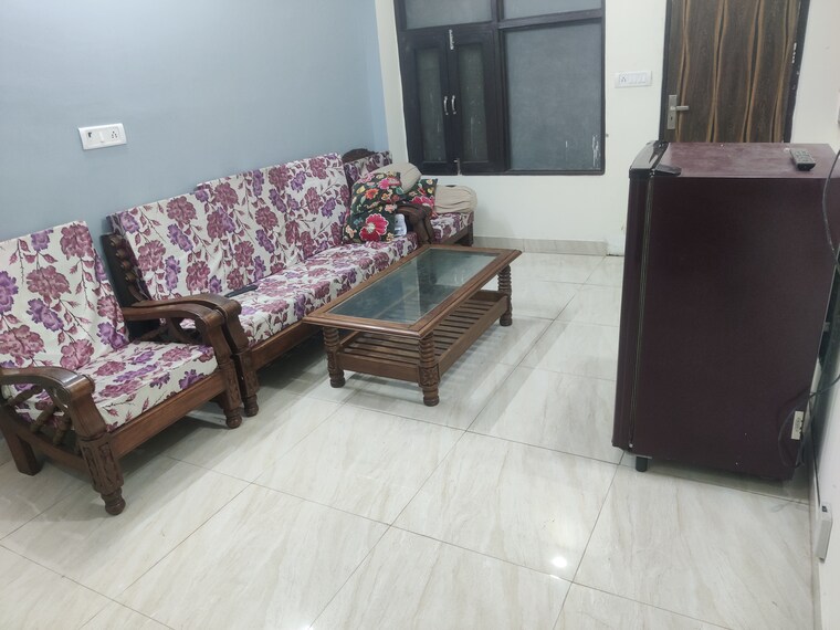 Living Room, green fields colony 4 Bedroom 505 Sq.Ft. Builder Floor In Green Fields Colony Faridabad 10281076