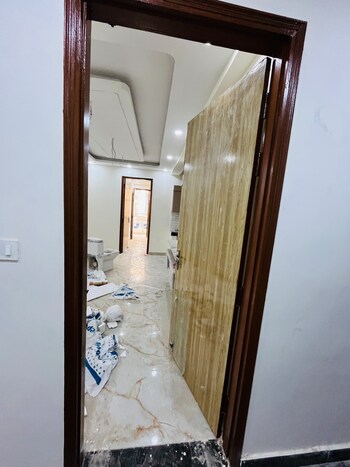 1 BHK Builder Floor for Rent in Sector 73, Noida