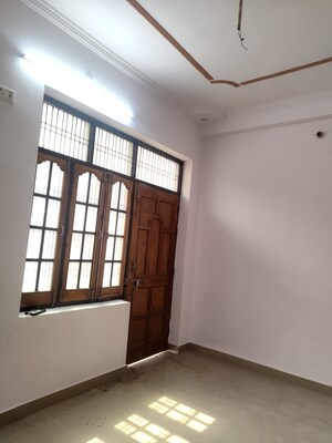 Room in 2 BHK Villa at Anee Shakti Apartment, Chinhat – for Rent