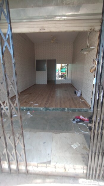 Shop for Rent in Kandivali West, Mumbai