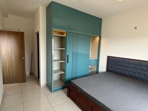 Room in 3 BHK Apartment at Prestige Finsbury Park Regent, Bagaluru – for Rent