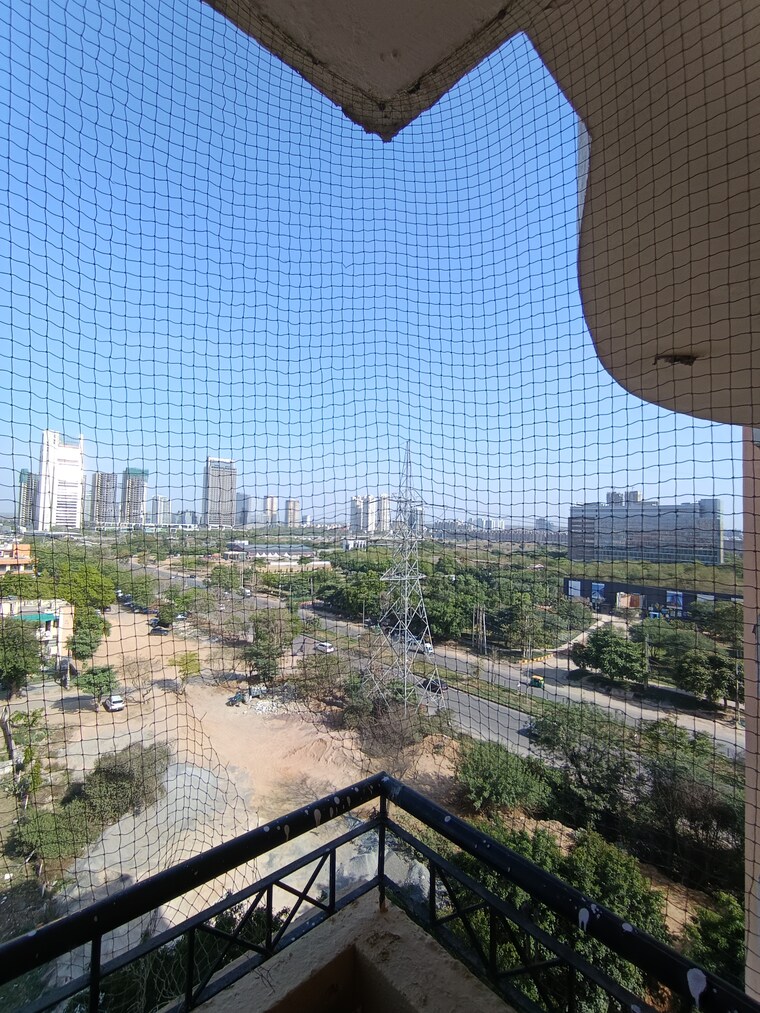 Garden, madhur-jivan-apartment 3 Bedroom 2000 Sq.Ft. Apartment In Sector 56 Gurgaon 10285048