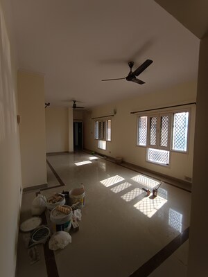 3 BHK Apartment For Rent in Madhur Jivan Apartment, Sector 56